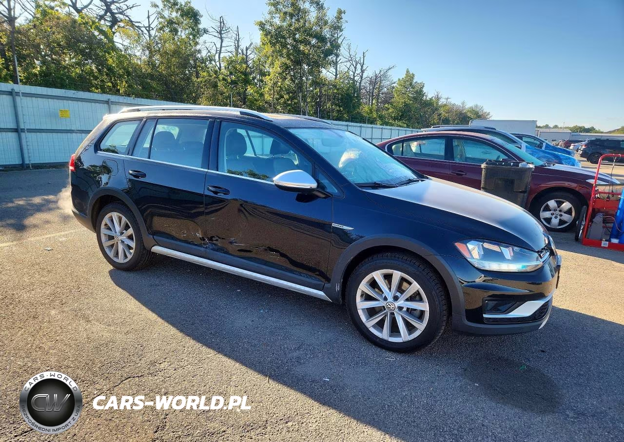 2019 Volkswagen Golf Alltrack S VIN:3VWH17AU5KM517284 - 4