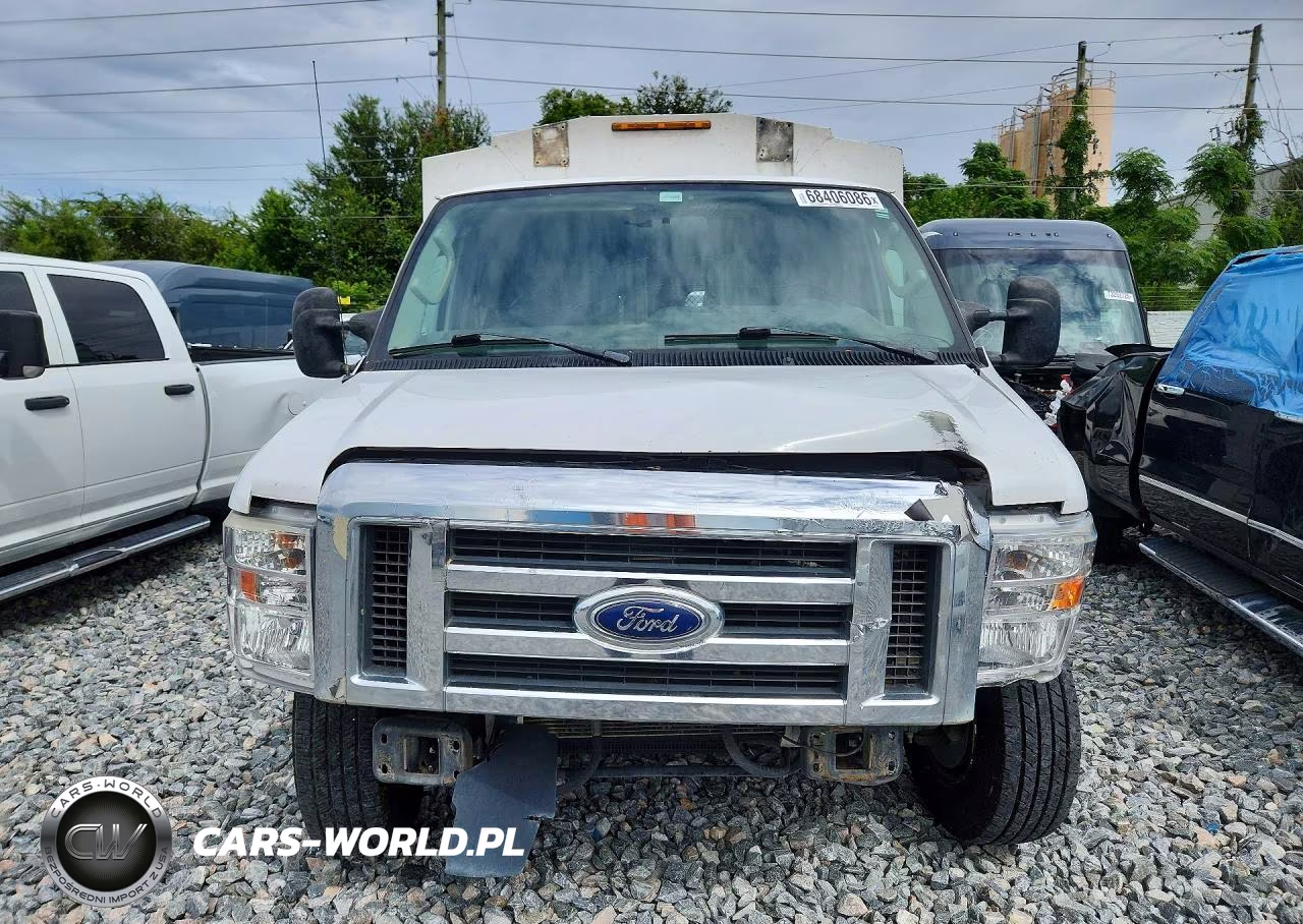 2018 Ford Econoline E350 Super Duty Cutaway Van VIN:1FDWE3F63JDC09201 - 5