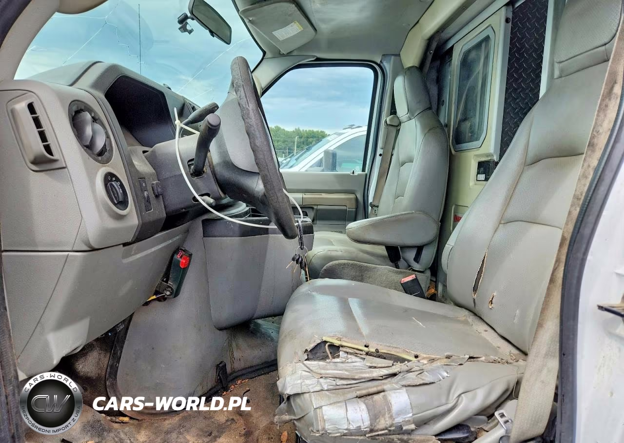 2018 Ford Econoline E350 Super Duty Cutaway Van VIN:1FDWE3F63JDC09201 - 7