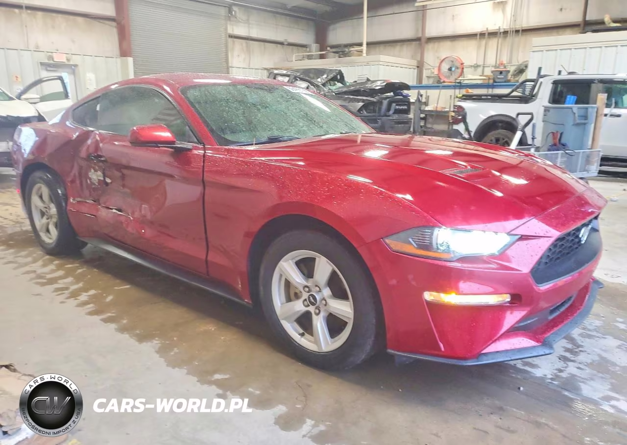 2018 Ford Mustang VIN:1FA6P8TH9J5181101 - 4