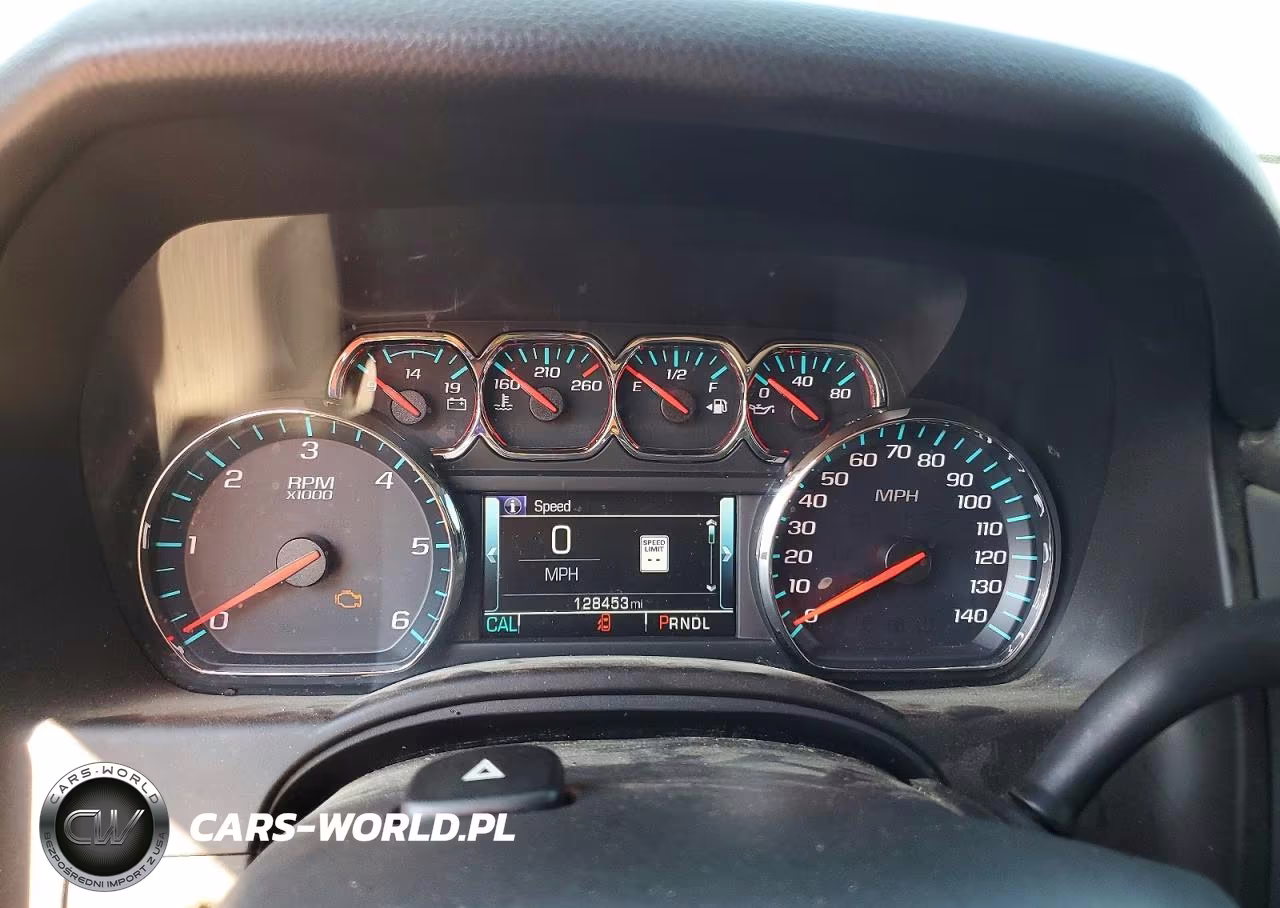 2019 Chevrolet Tahoe K1500 Lt VIN:1GNSKBKC5KR136782 - 9