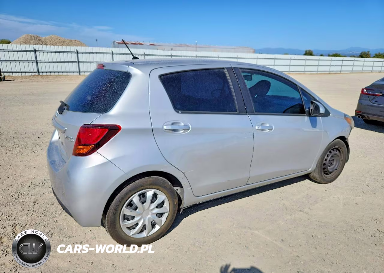 2015 Toyota Yaris 5-Door L VIN:VNKKTUD35FA047319 - 3