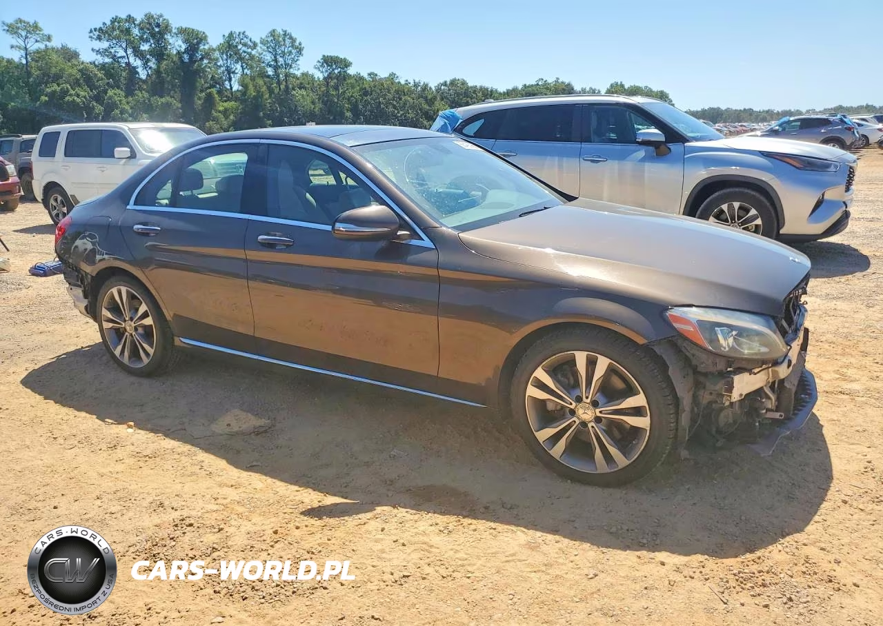 2015 Mercedes-Benz C 300 4Matic VIN:55SWF4KB4FU040721 - 4