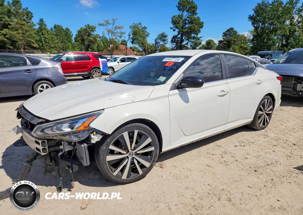 2020 Nissan Altima Sr