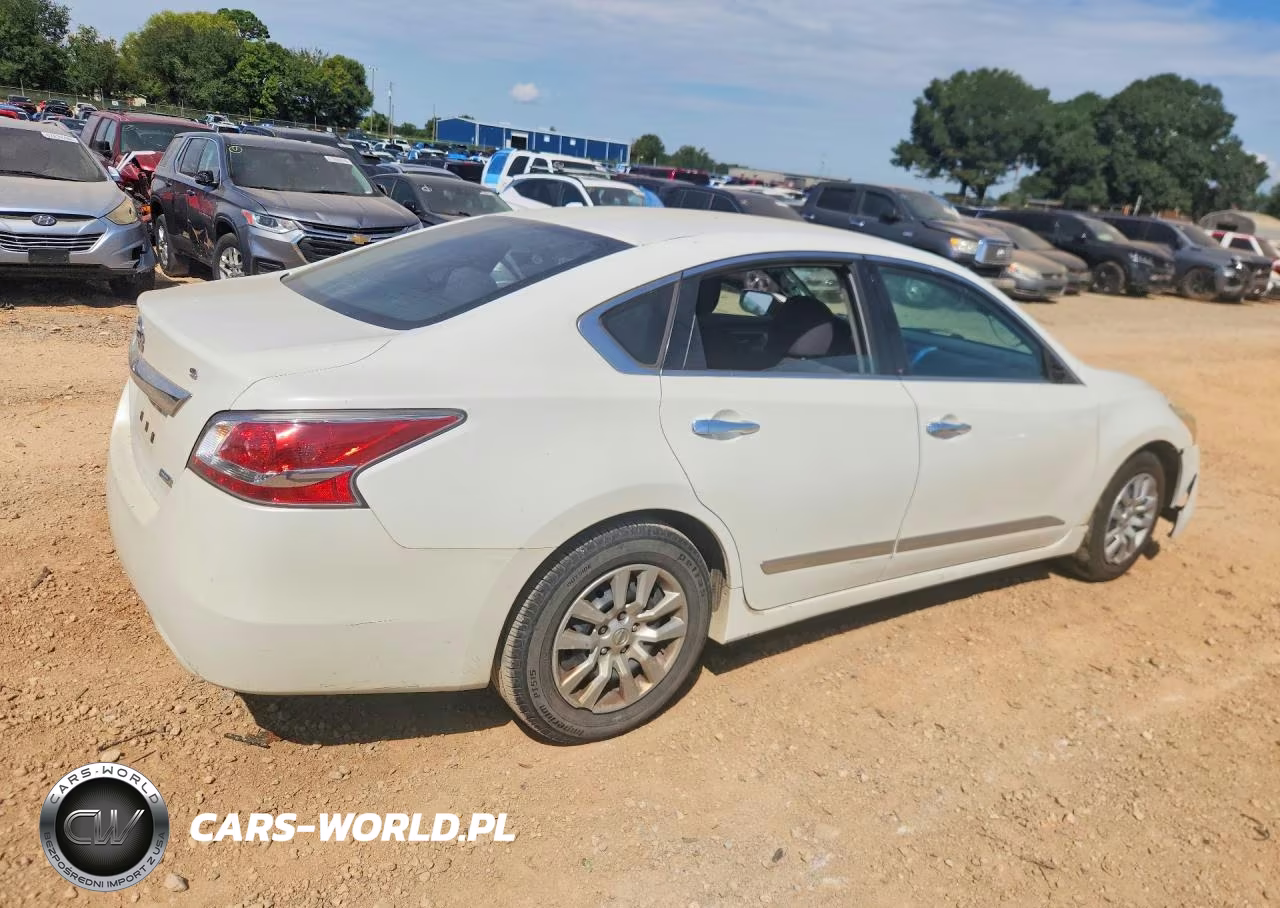 2014 Nissan Altima 2.5 S VIN:1N4AL3APXEN343035 - 3