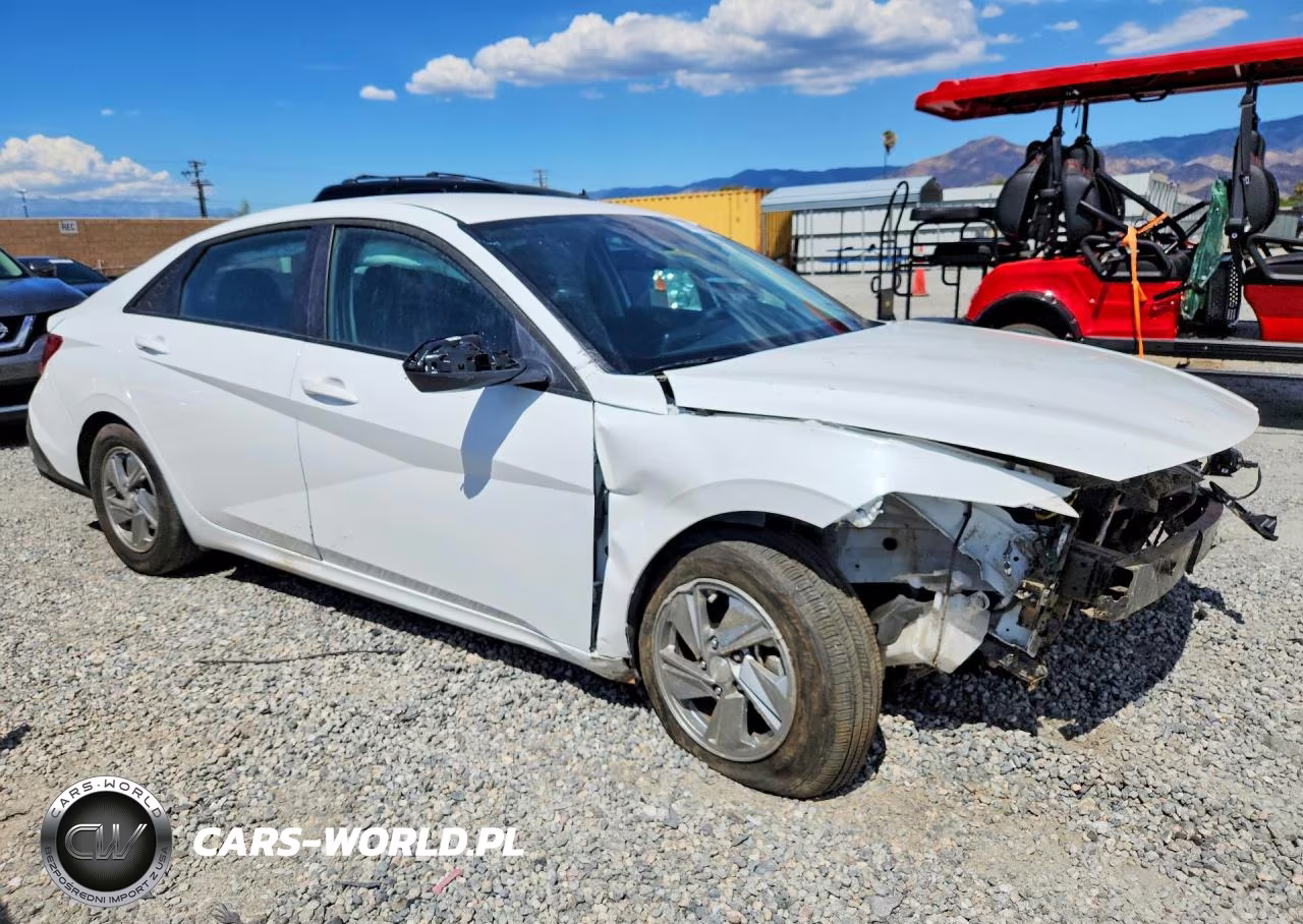 2026 Hyundai Elantra Se VIN:KMHLL4DG3TU235293 - 4