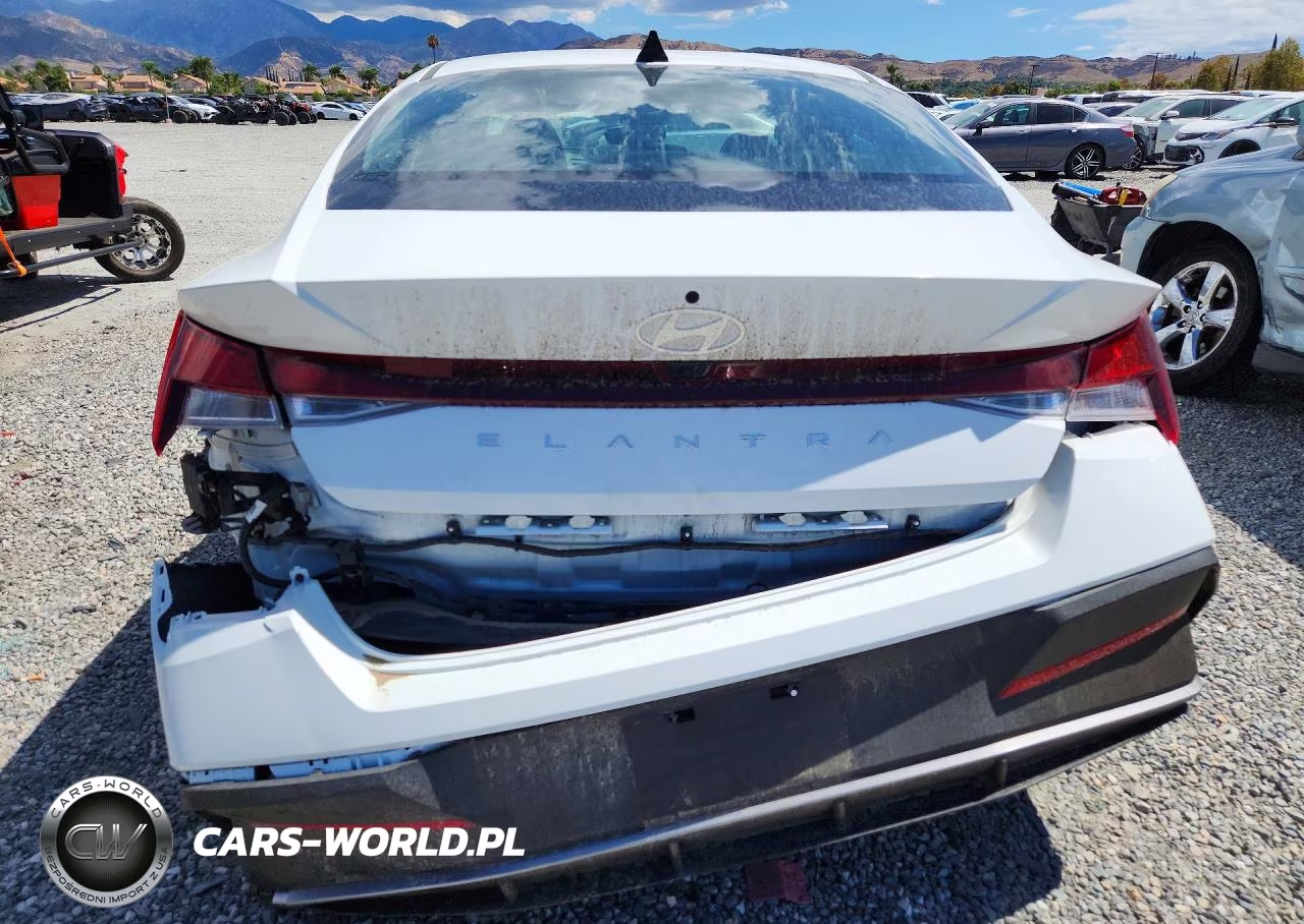 2026 Hyundai Elantra Se VIN:KMHLL4DG3TU235293 - 6