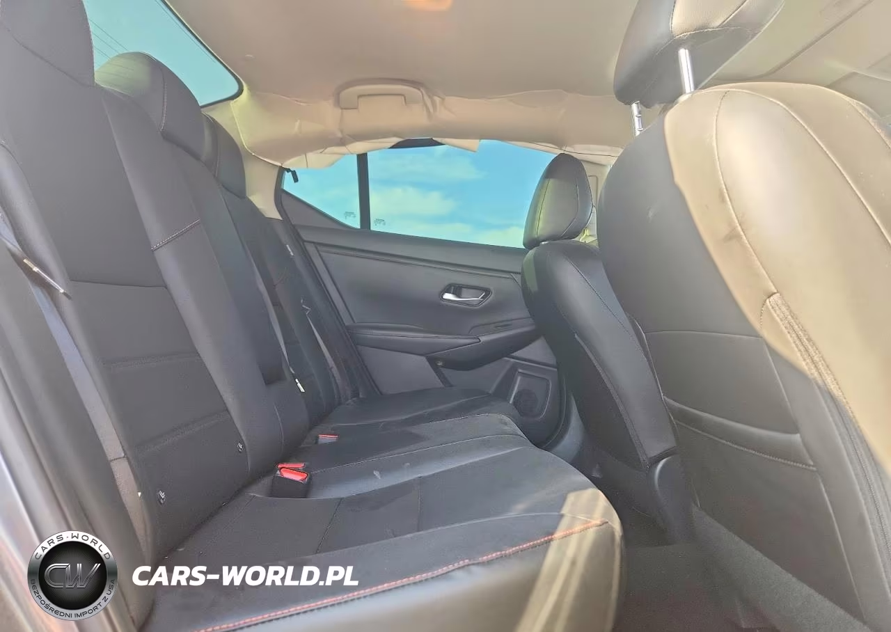 2025 Nissan Sentra Sr VIN:3N1AB8DV0SY411171 - 10