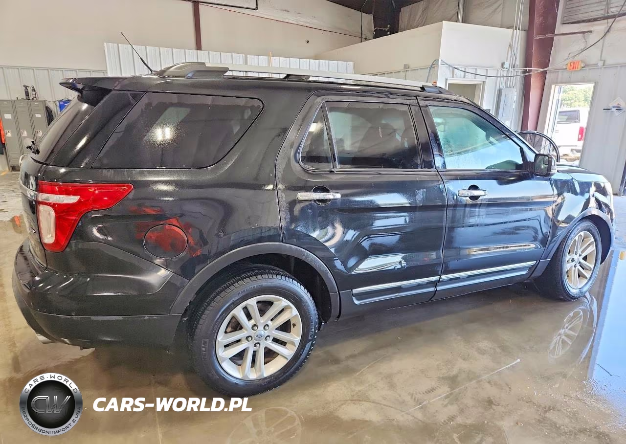 2011 Ford Explorer Xlt VIN:1FMHK8D80BGA52293 - 3