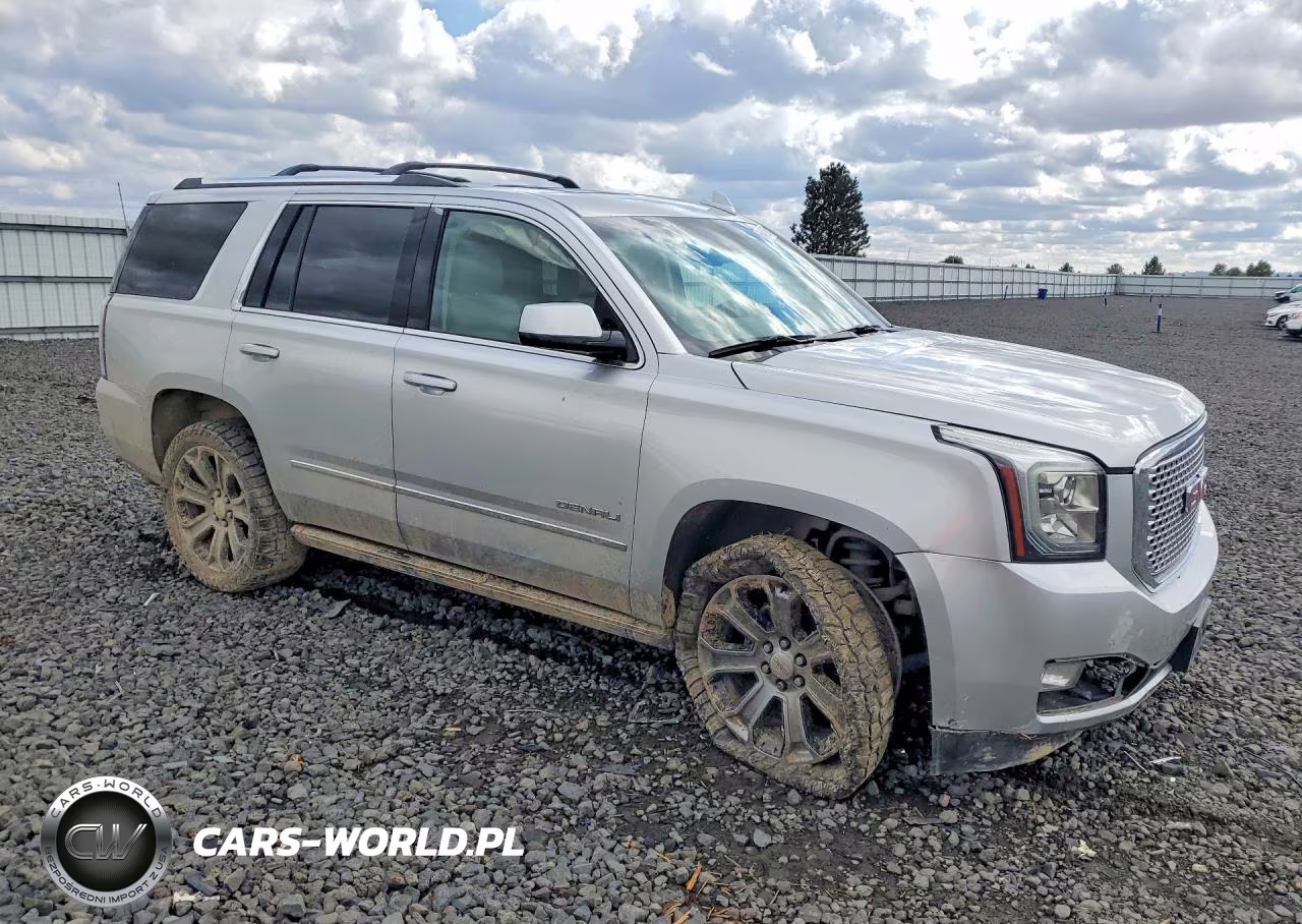 2015 GMC Yukon Denali VIN:1GKS2CKJ4FR563619 - 4