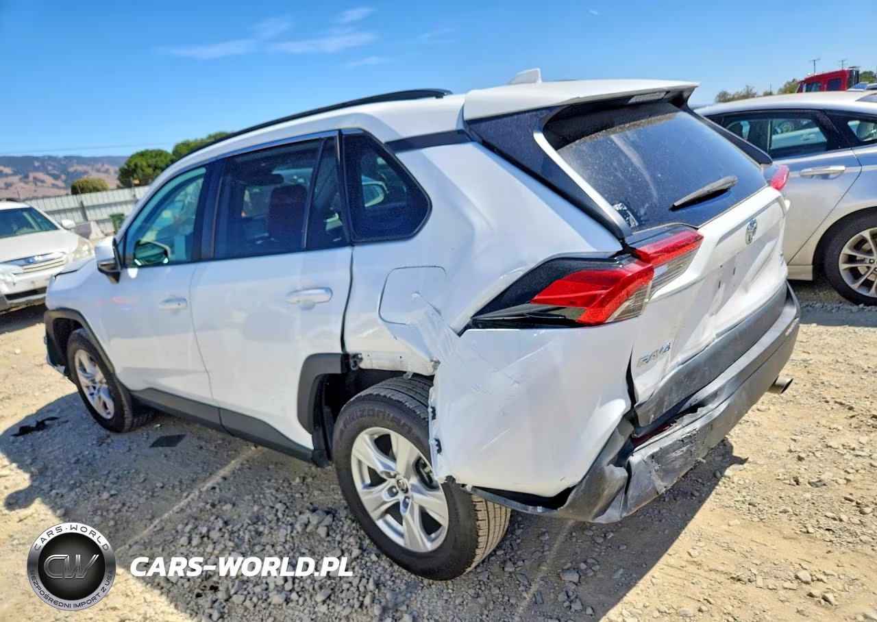 2021 Toyota Rav4 Xle VIN:2T3P1RFV3MC203860 - 2