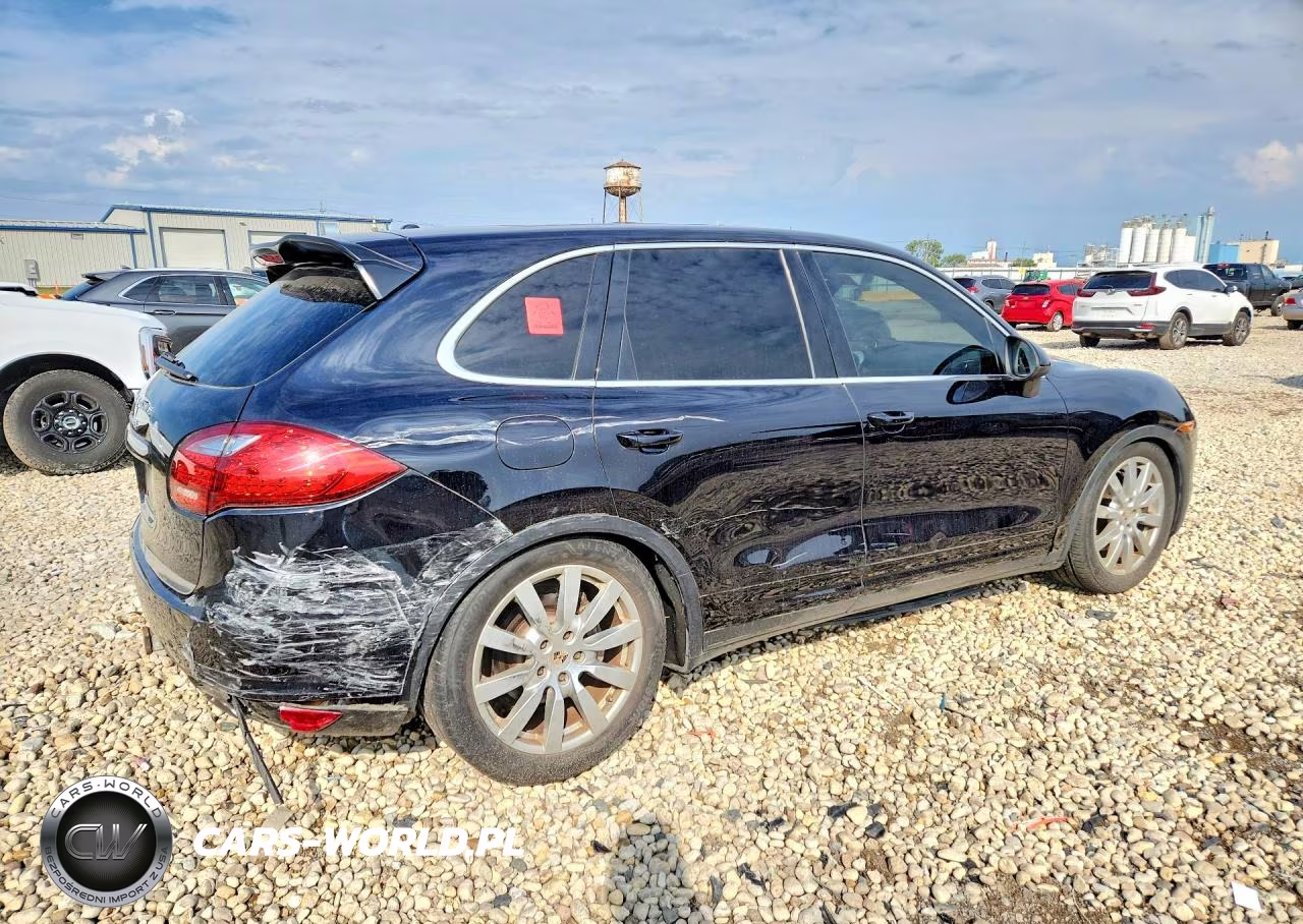 2013 Porsche Cayenne S VIN:WP1AB2A24DLA84112 - 3