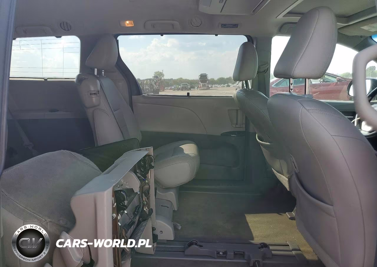 2017 Toyota Sienna Xle Premium 8-Passenger VIN:5TDYZ3DC3HS796234 - 11