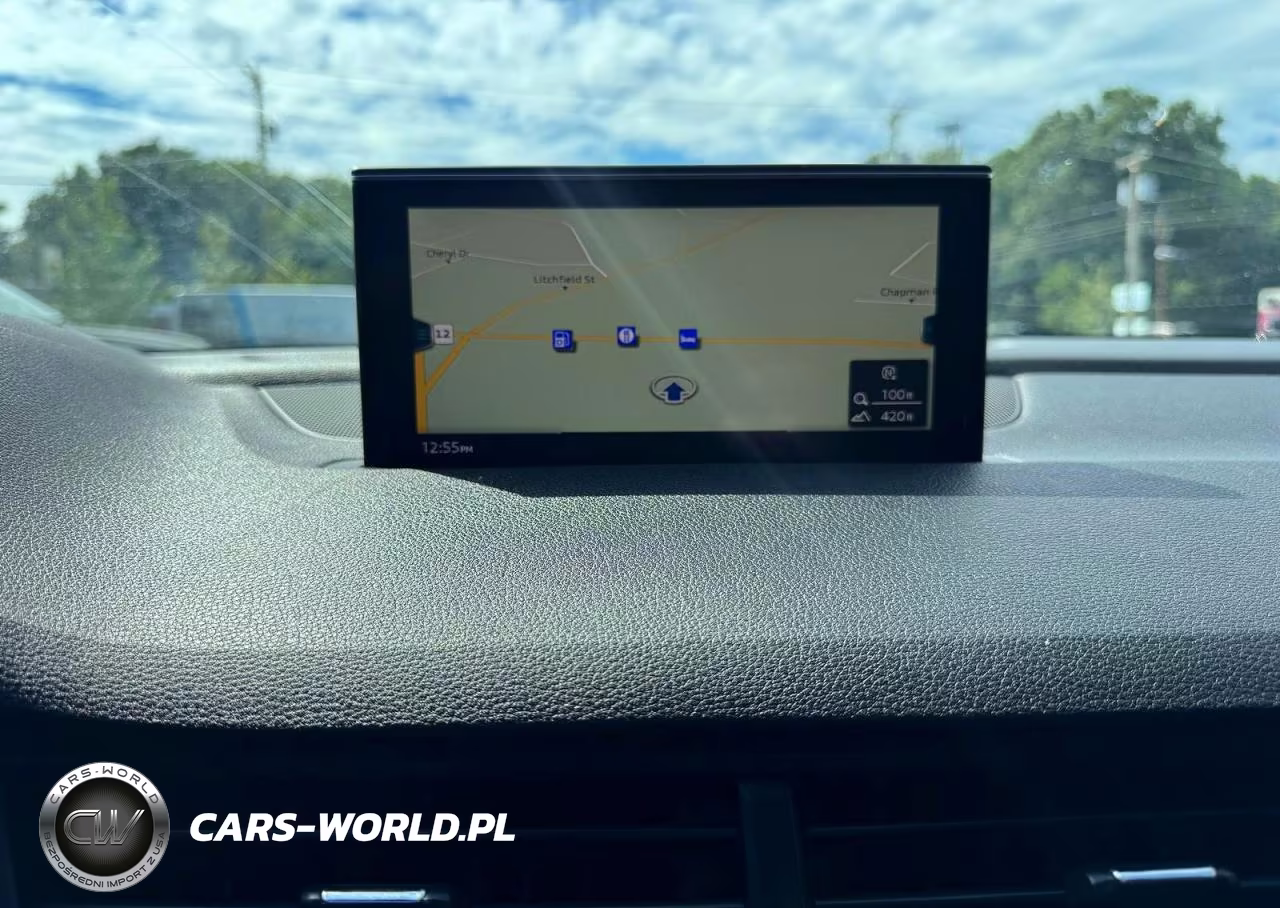 2018 Audi Q7 Premium Plus VIN:WA1LAAF7XJD023827 - 12