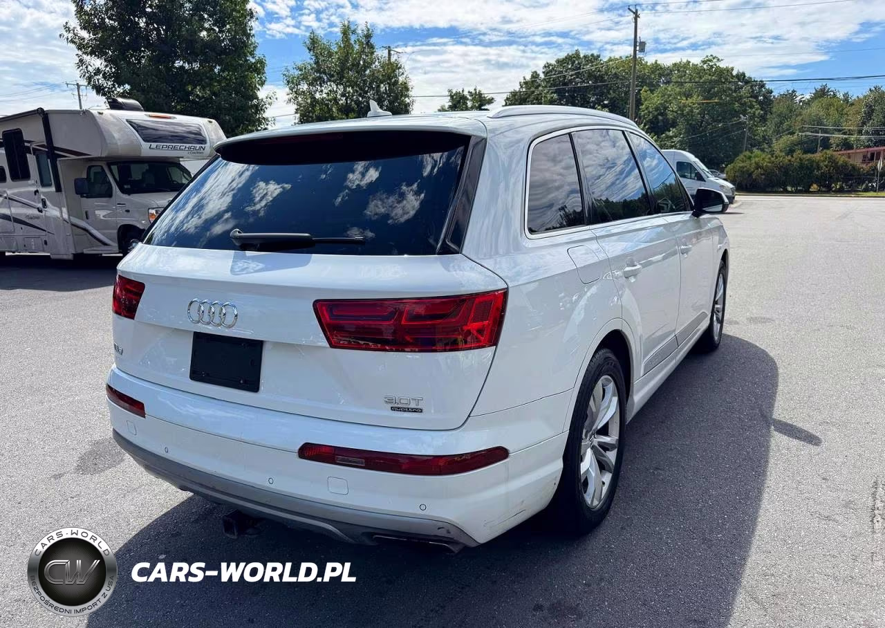 2018 Audi Q7 Premium Plus VIN:WA1LAAF7XJD023827 - 3