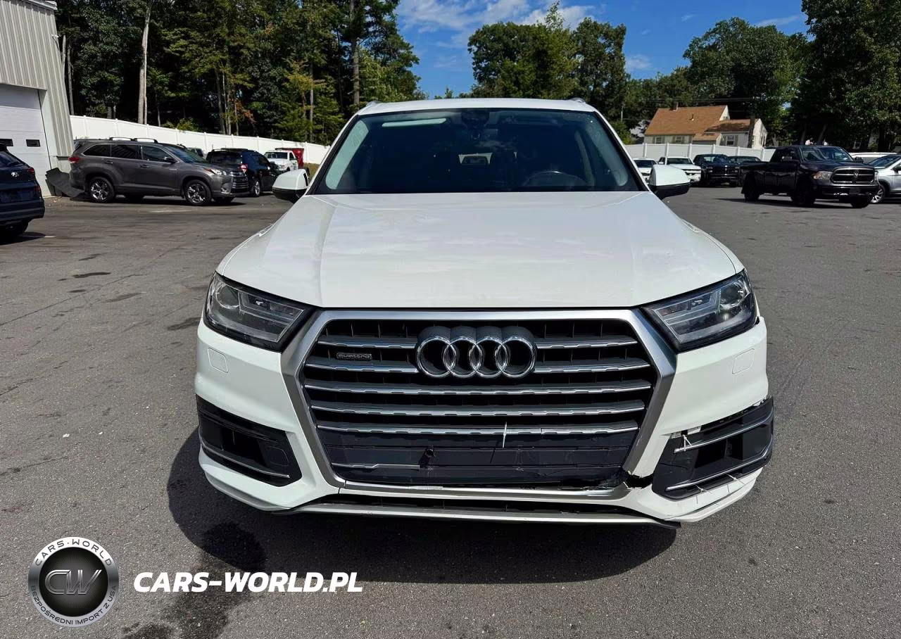 2018 Audi Q7 Premium Plus VIN:WA1LAAF7XJD023827 - 5