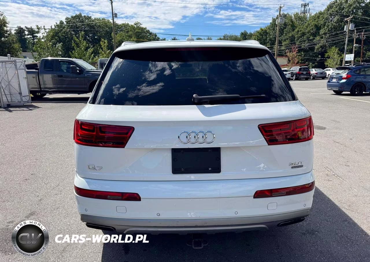 2018 Audi Q7 Premium Plus VIN:WA1LAAF7XJD023827 - 6