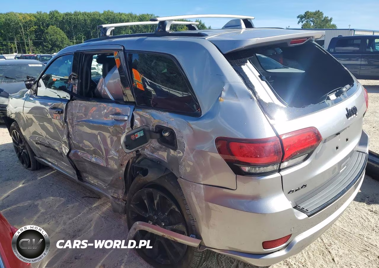 2018 Jeep Grand Cherokee Laredo VIN:1C4RJFAG1JC170631 - 2