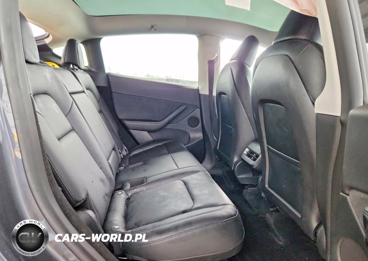 2022 Tesla Model Y VIN:7SAYGDEE5NA008176 - 10