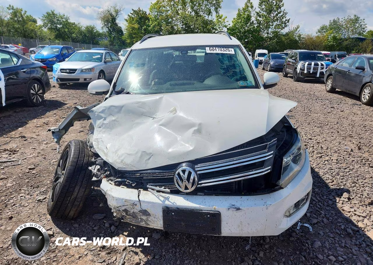 2016 Volkswagen Tiguan S VIN:WVGAV7AX4GW529142 - 5
