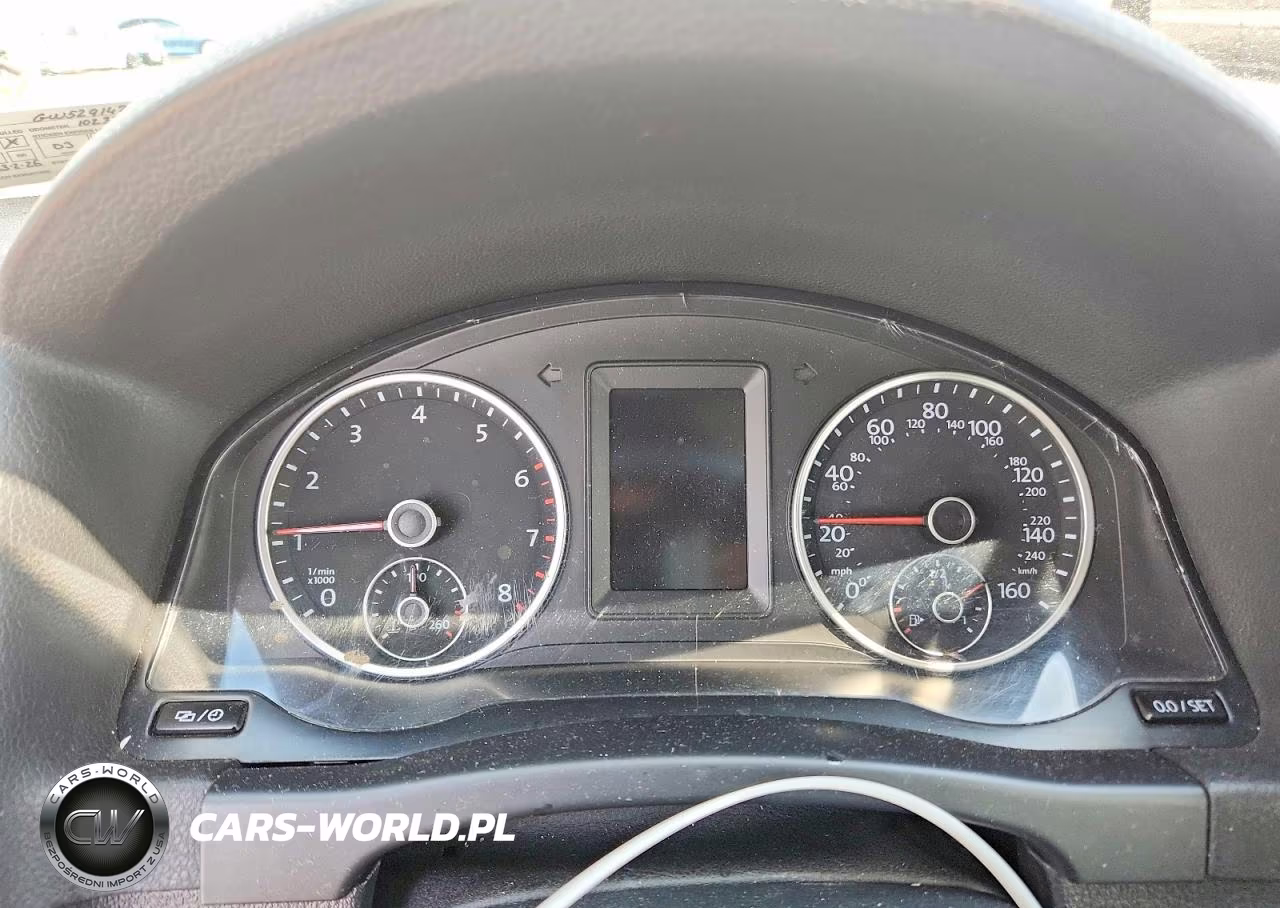 2016 Volkswagen Tiguan S VIN:WVGAV7AX4GW529142 - 9