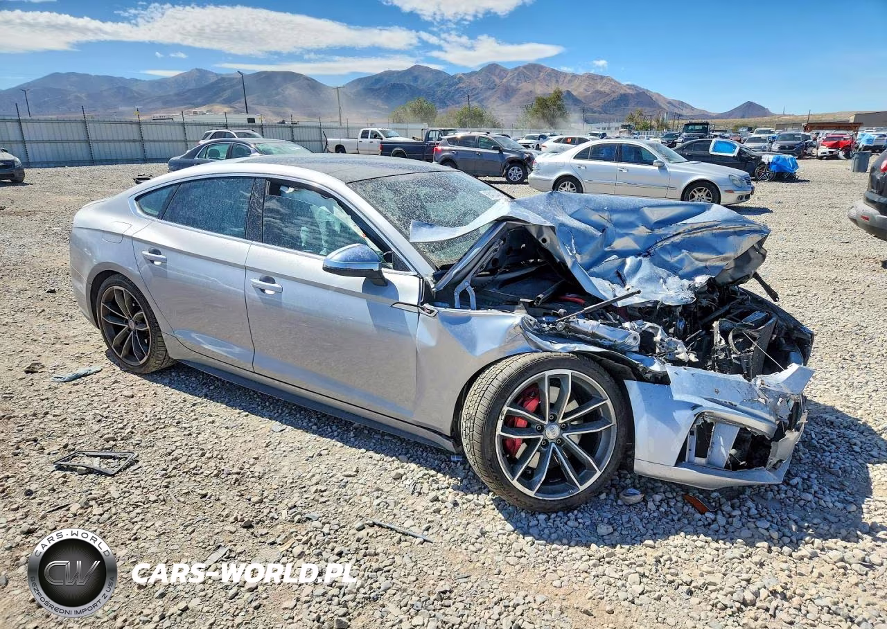 2018 Audi S5 Premium Plus VIN:WAUB4CF56JA038827 - 4
