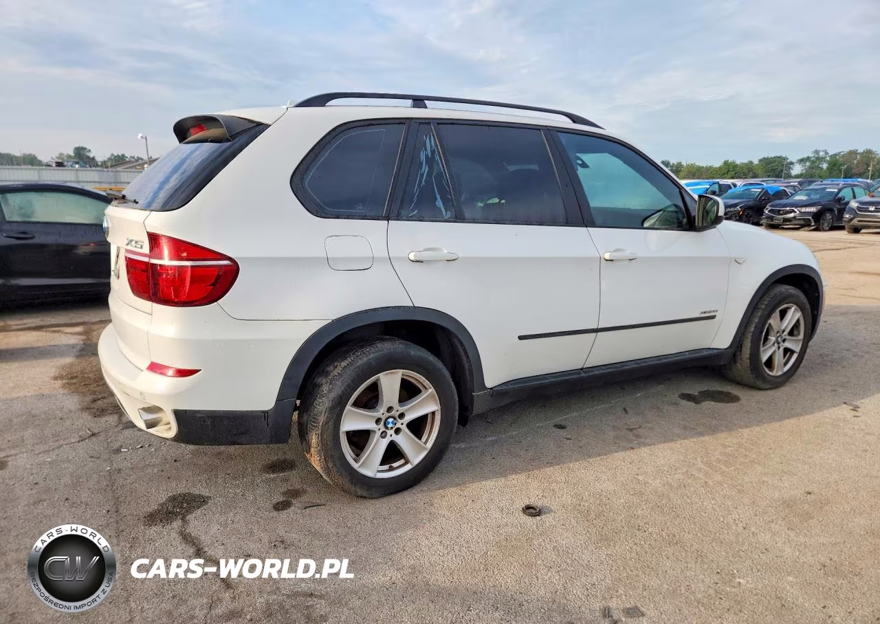 2012 BMW X5 xDrive35I VIN:5UXZV4C55CL745402 - 3