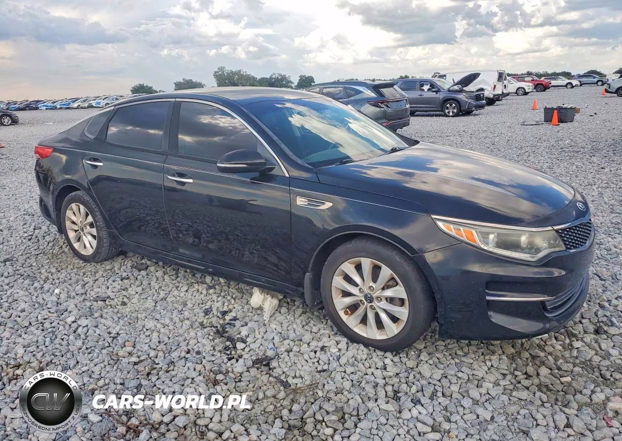 2017 Kia Optima VIN:5XXGU4L36HG165691 - 4