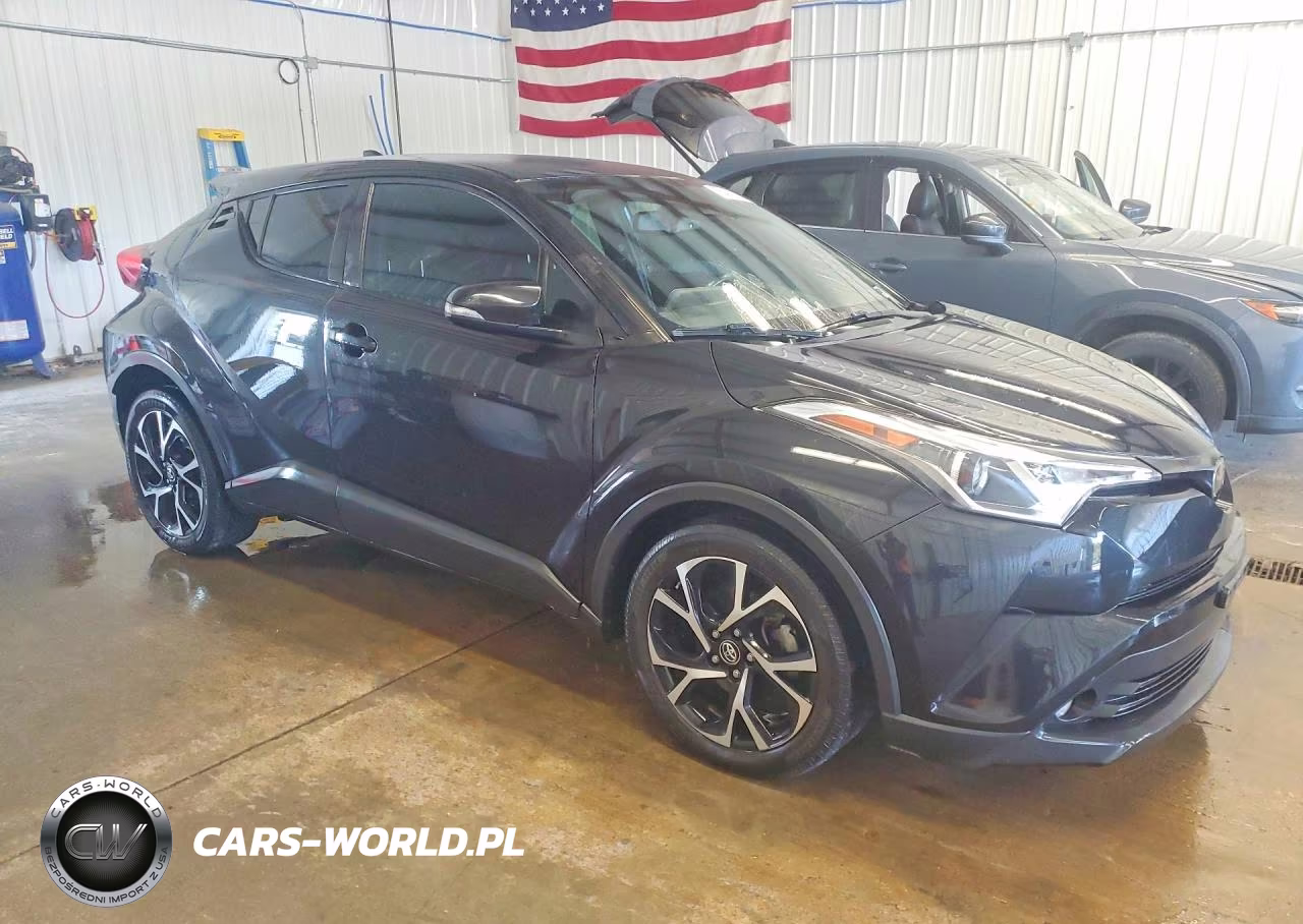 2018 Toyota C-Hr Xle Premium VIN:NMTKHMBX6JR018826 - 4