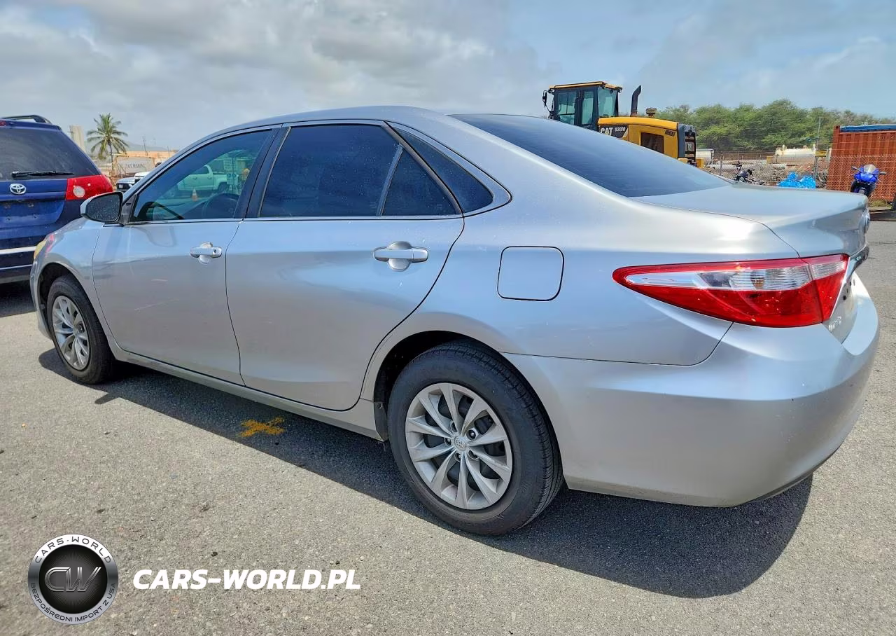 2015 Toyota Camry Le VIN:4T1BF1FK6FU109100 - 2