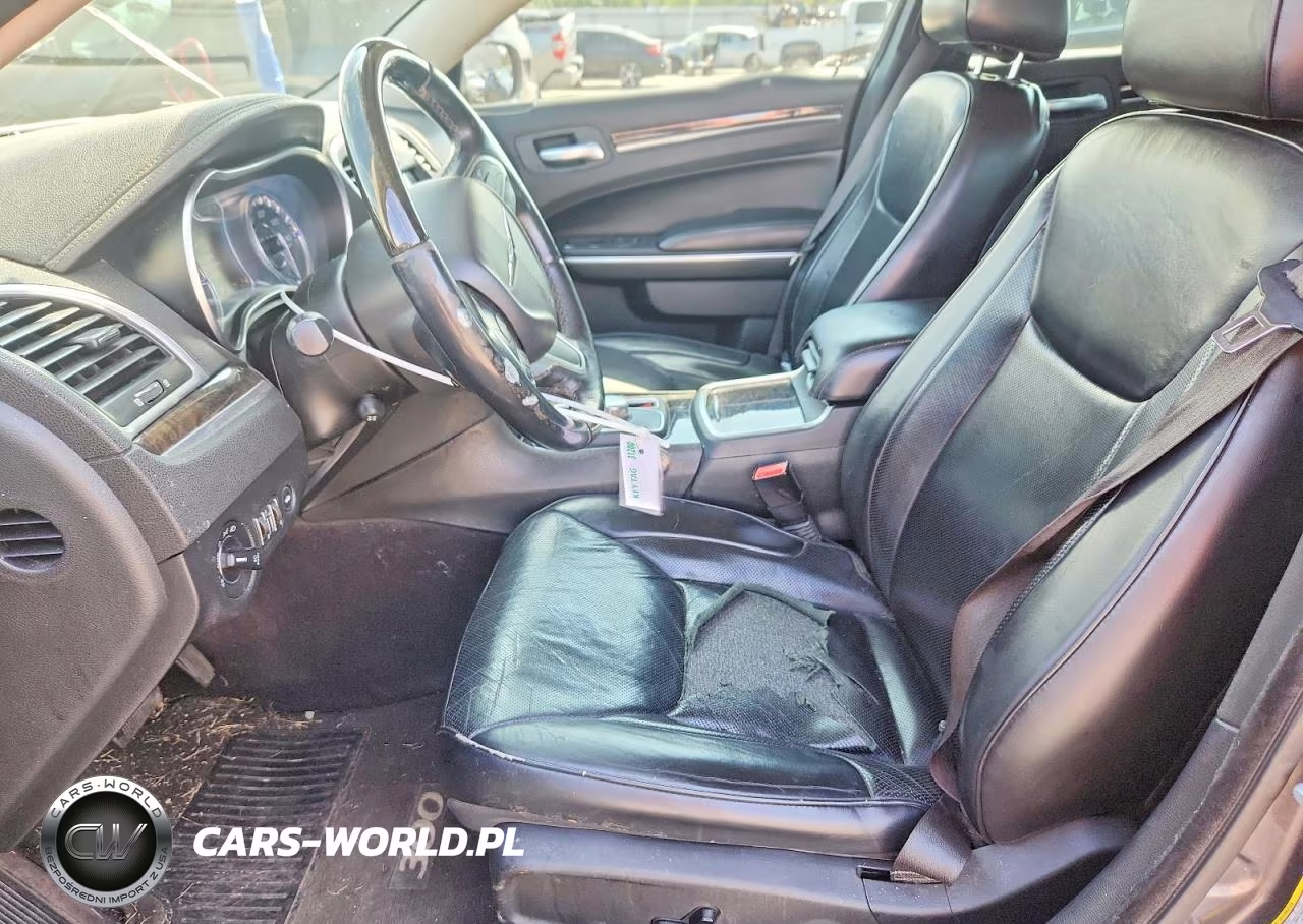 2017 Chrysler 300C VIN:2C3CCAEG2HH570044 - 7