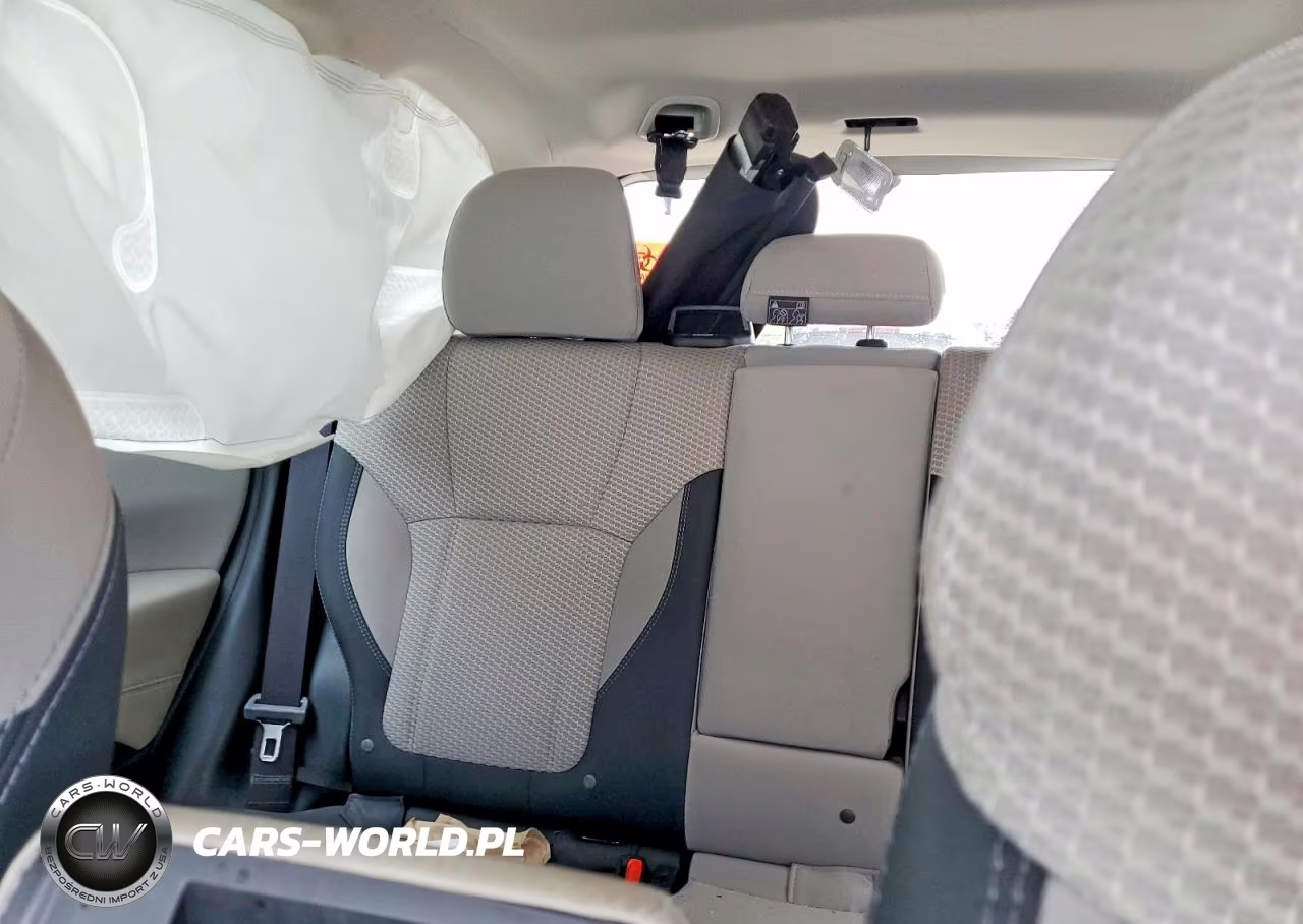2020 Subaru Forester Premium VIN:JF2SKAJC8LH562561 - 10
