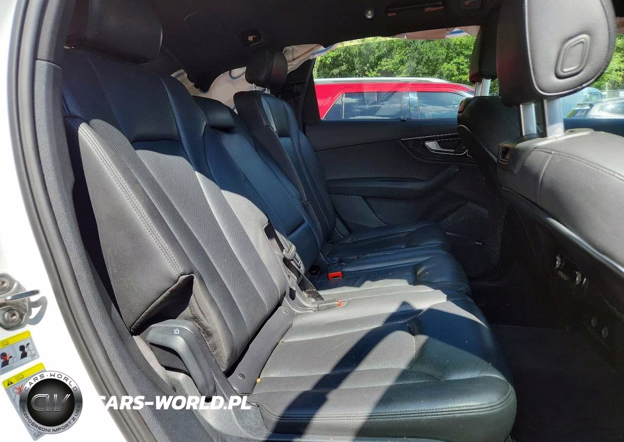 2018 Audi Q7 Premium Plus VIN:WA1LAAF78JD043350 - 11