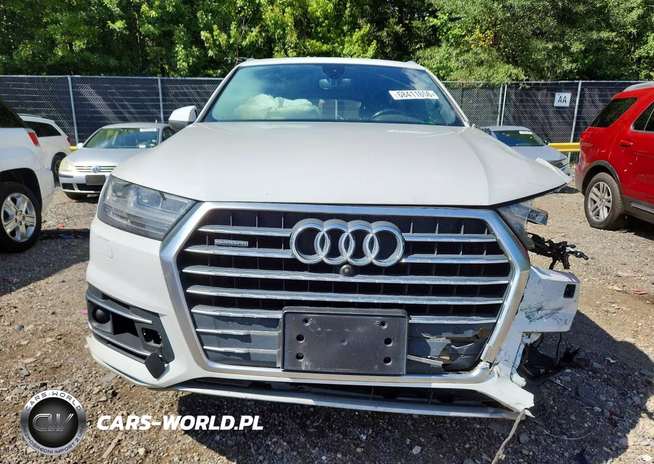 2018 Audi Q7 Premium Plus VIN:WA1LAAF78JD043350 - 5