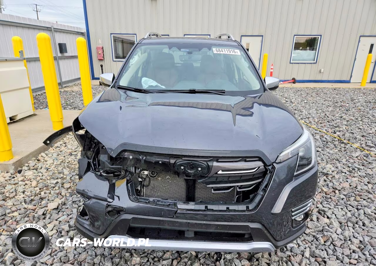 2023 Subaru Forester Touring VIN:JF2SKARC7PH412953 - 5