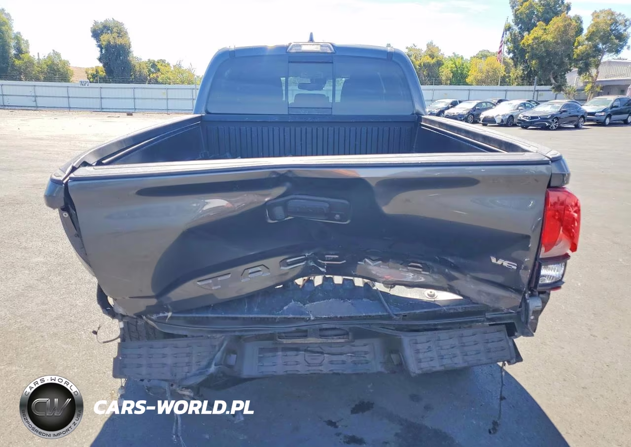 2018 Toyota Tacoma Trd Sport VIN:3TMDZ5BN4JM047852 - 6