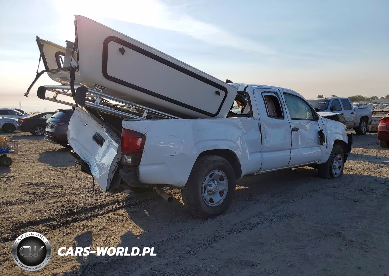 2018 Toyota Tacoma Sr VIN:5TFRX5GN4JX123018 - 3