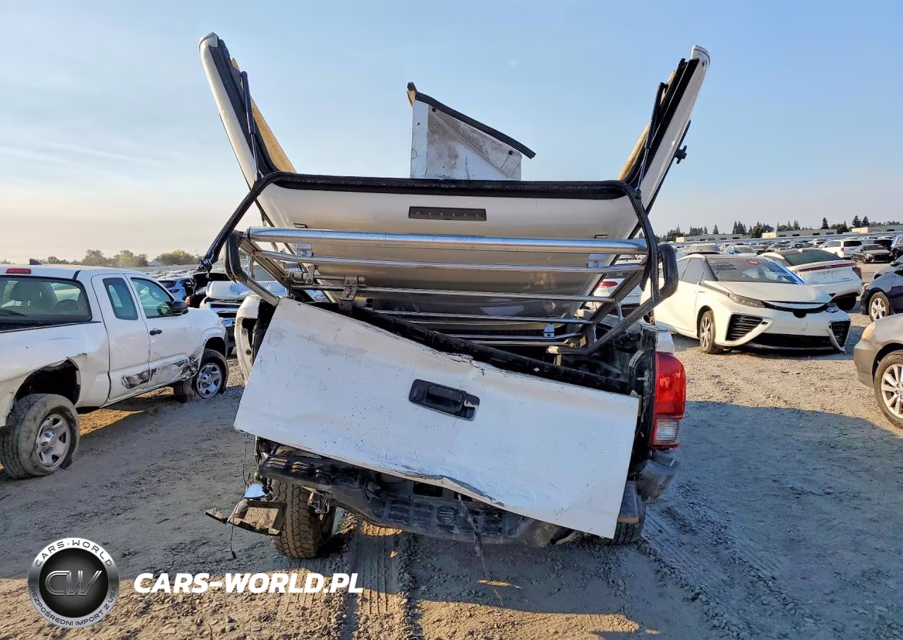 2018 Toyota Tacoma Sr VIN:5TFRX5GN4JX123018 - 6