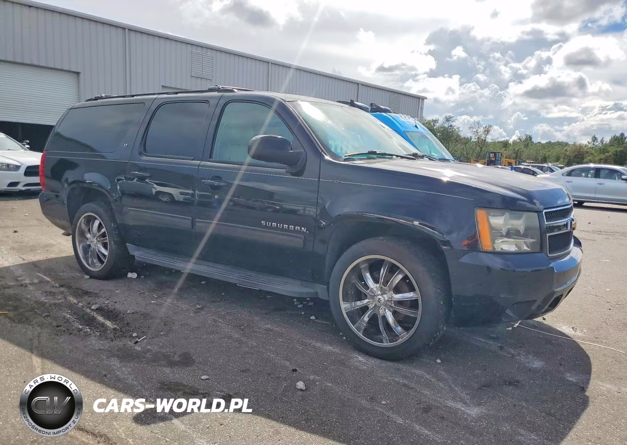 2013 Chevrolet Suburban C1500 Lt VIN:1GNSCJE02DR373113 - 4