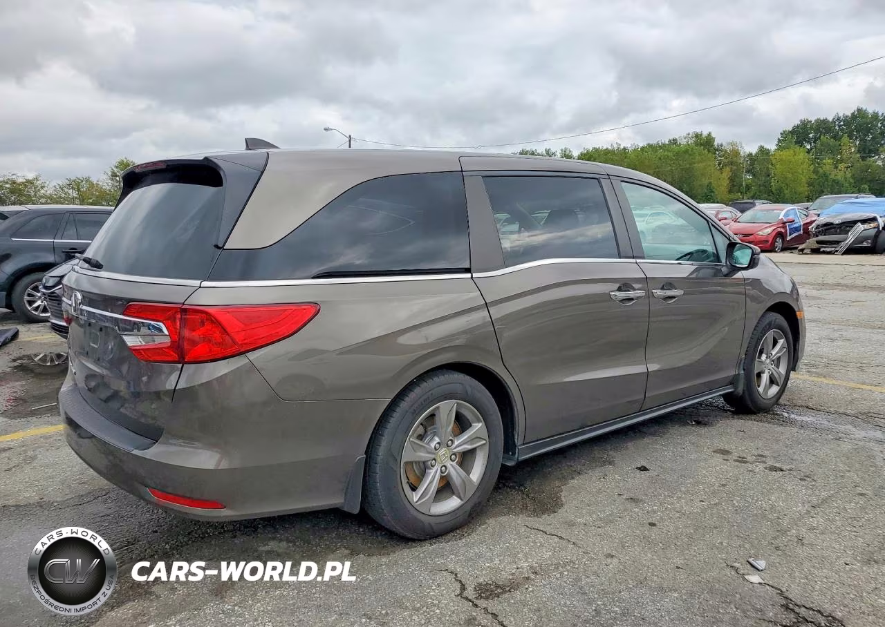 2018 Honda Odyssey Exl VIN:5FNRL6H77JB057768 - 3