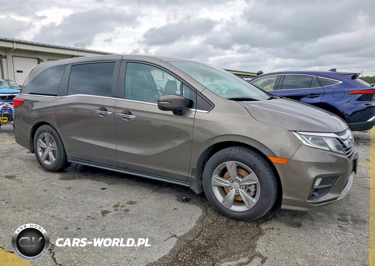 2018 Honda Odyssey Exl VIN:5FNRL6H77JB057768 - 4