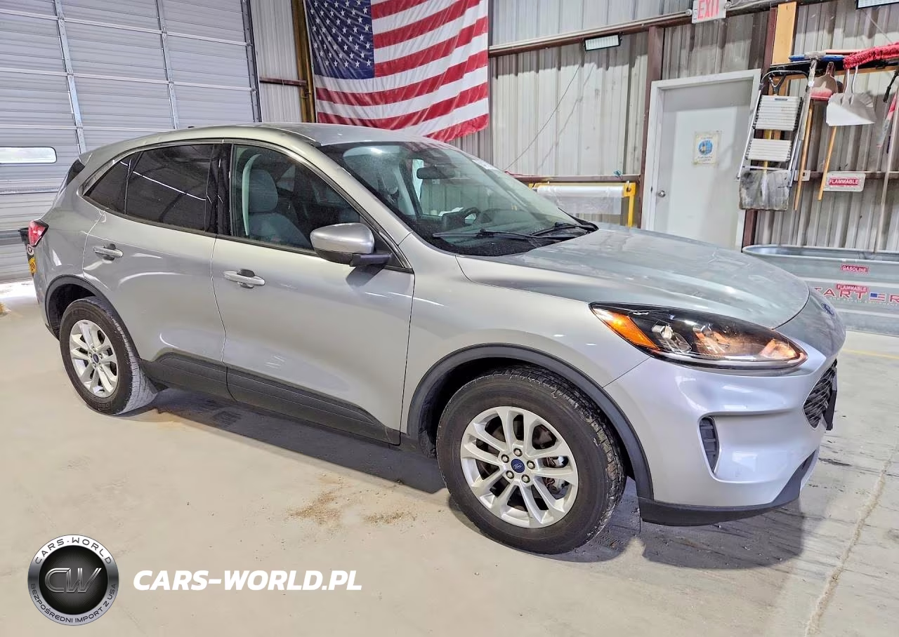2021 Ford Escape Se VIN:1FMCU0G60MUB18653 - 4