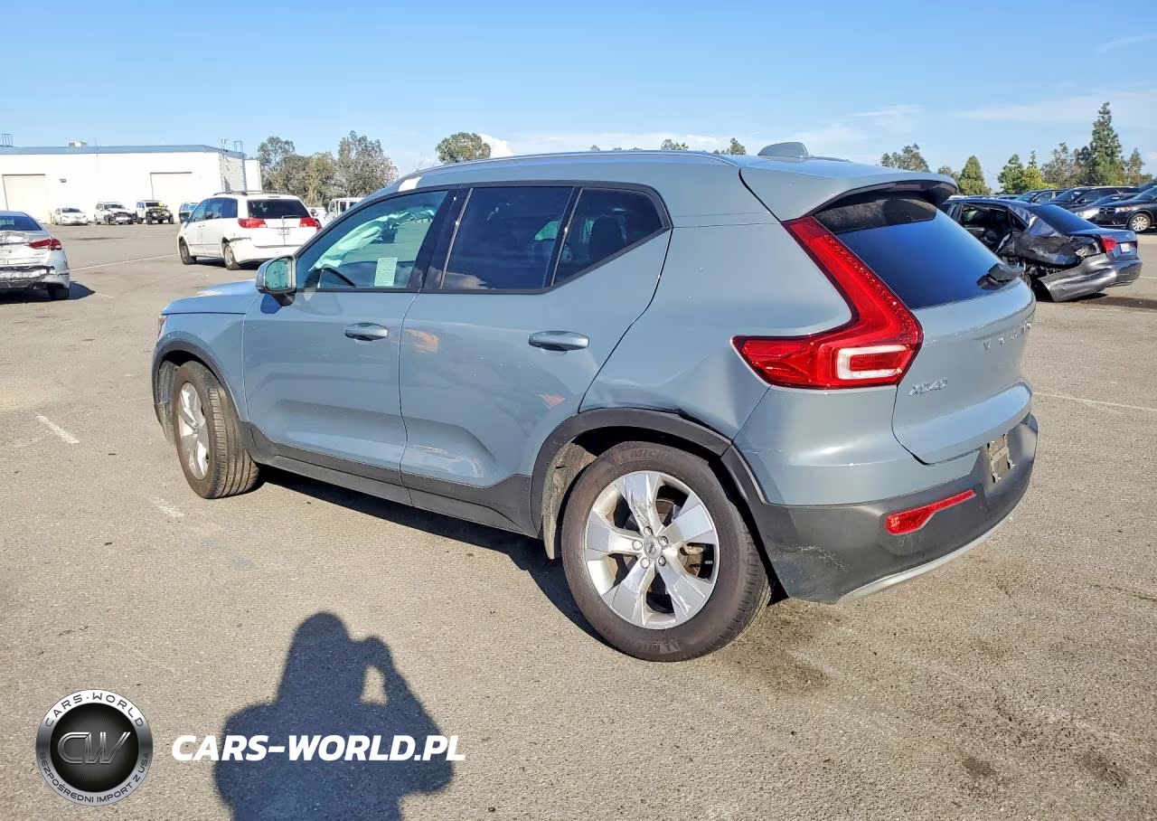 2021 Volvo Xc40 T5 Momentum VIN:YV4162UK8M2451145 - 2