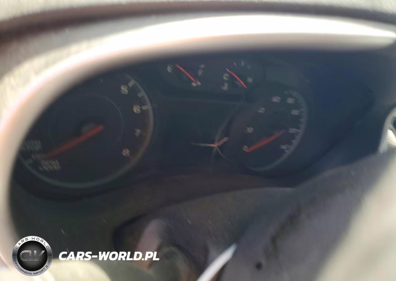 2019 Chevrolet Malibu Rs VIN:1G1ZG5ST6KF221845 - 9