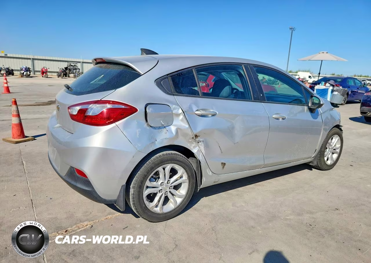 2019 Chevrolet Cruze Ls VIN:3G1BC6SM0KS570846 - 3