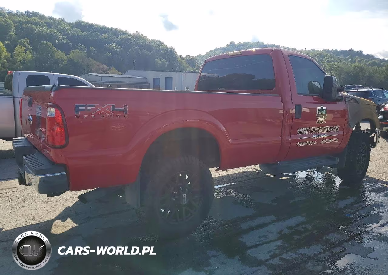 2014 Ford F250 Super Duty VIN:1FTBF2B68EEB23026 - 3