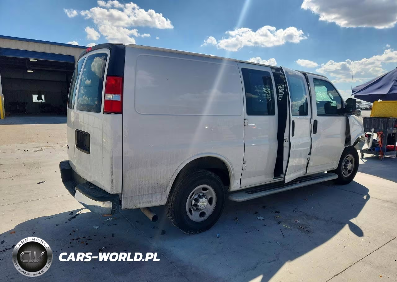 2023 Chevrolet Express G2500 Delivery Van VIN:1GCWGAFP8P1214531 - 3