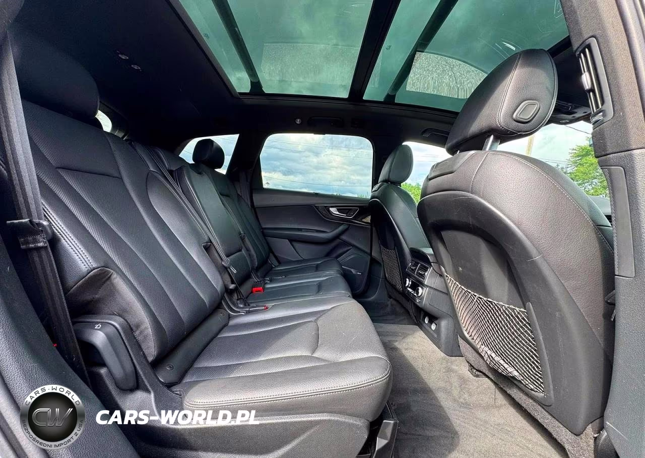 2018 Audi Q7 Prestige VIN:WA1VAAF71JD019111 - 6