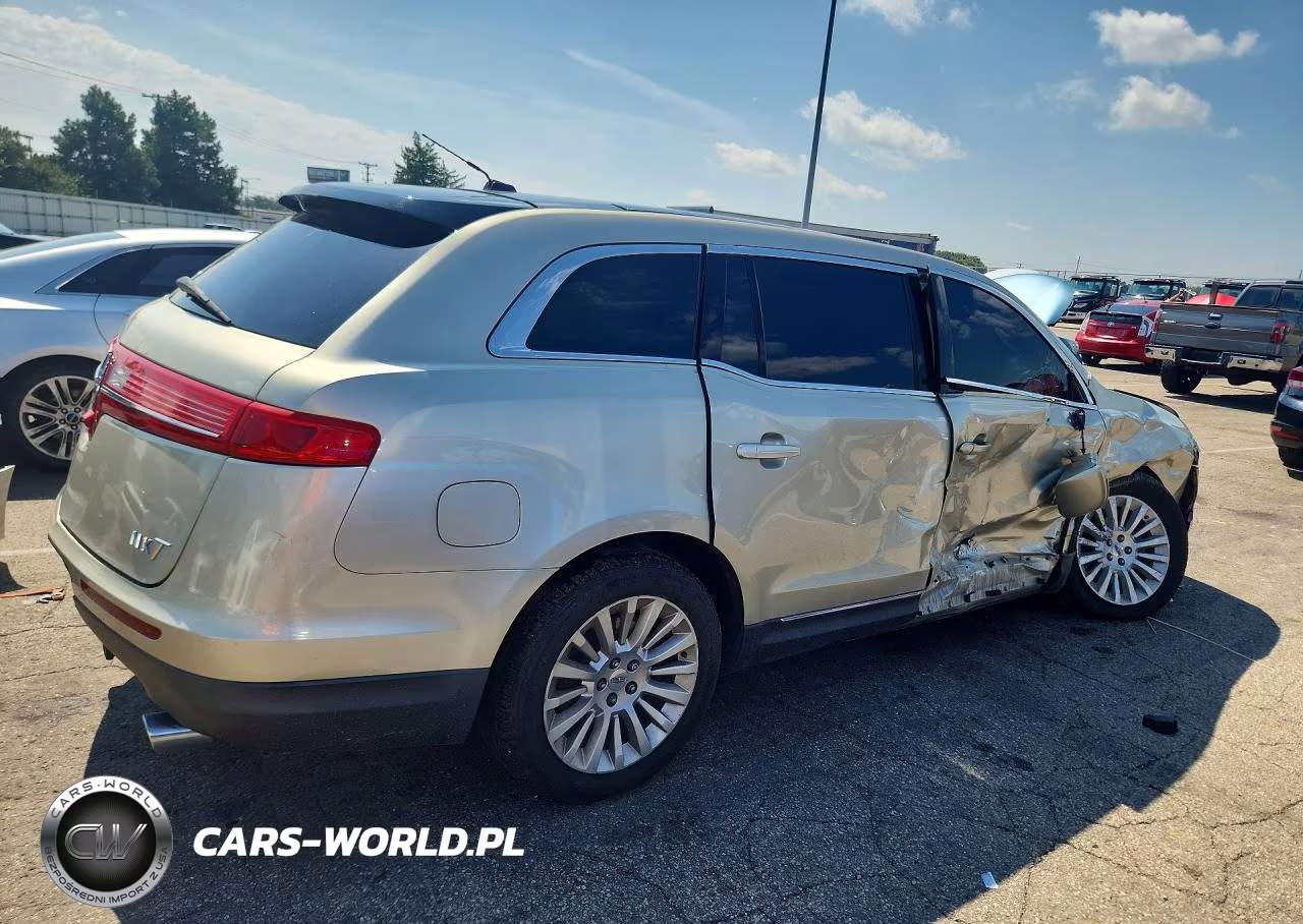 2010 Lincoln Mkt VIN:2LMHJ5FR3ABJ17283 - 3