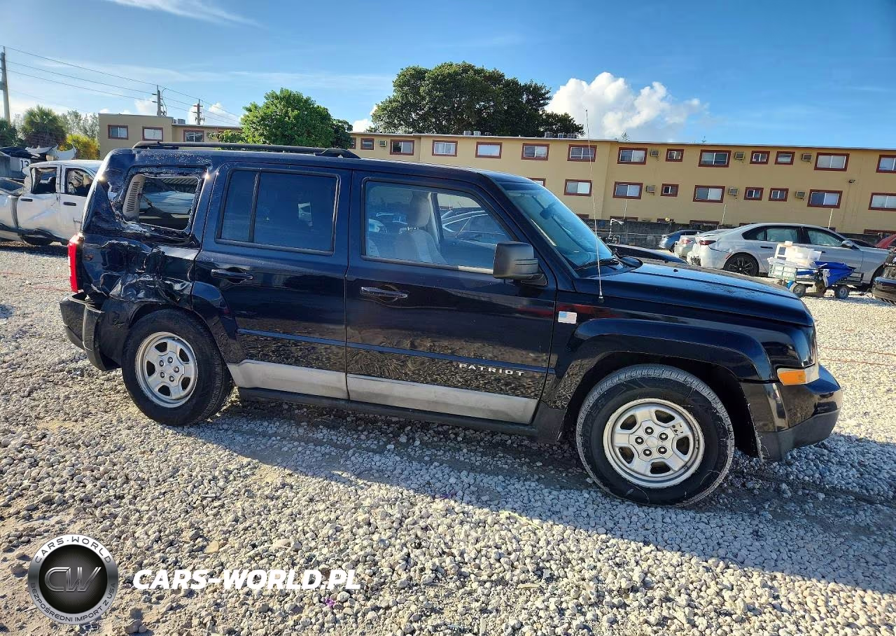 2011 Jeep Patriot Sport VIN:1J4NT1GB7BD124492 - 4